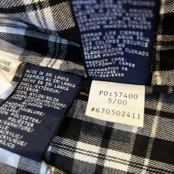 Tommy Hilfiger Women’s Quilted Red Vest Jacket Lightweight Zip Front Size Medium - Picture 5 of 6